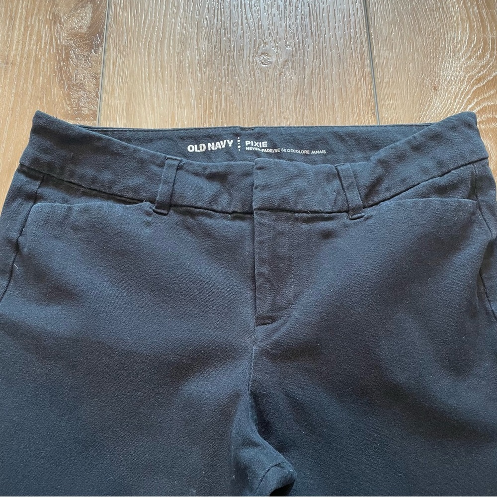 Old Navy Pixie Pant - image 3